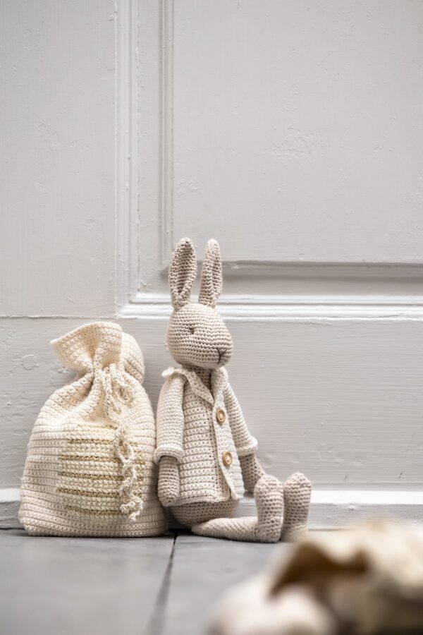 🐇 Elegant Bunny Couple Crochet Pattern – Mr & Mrs Bunny with Outfits | Detailed Amigurumi Set PDF - Image 4