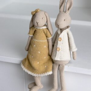 🐇 Elegant Bunny Couple Crochet Pattern – Mr & Mrs Bunny with Outfits | Detailed Amigurumi Set PDF