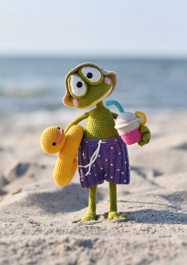 🌞🐸 Froggy Amigurumi Crochet Pattern – Intermediate Plush Toy with Summer Accessories 🌴🍋