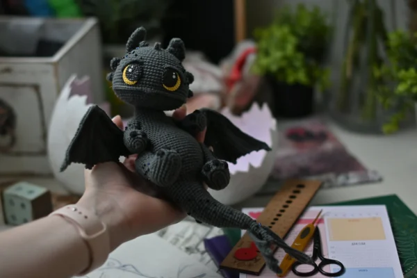 🐉 Mythical Dragon Crochet Pattern – Poseable Fantasy Creature with Wired Wings & Sculpted Details