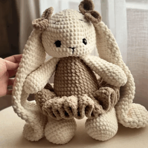🐰Adorable Bunny Amigurumi – Crochet Pattern with Changeable Outfit